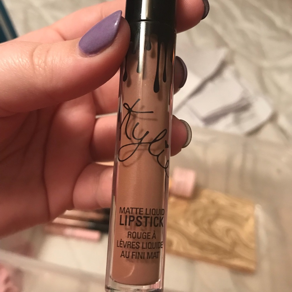 Kylie Cosmetics Moon Matte Lipstick